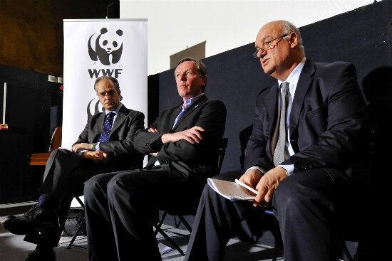 Charles Clover, Tony Long of WWF and Joe Borg, Commissioner for Maritime Affairs and Fisheries, debate Europe’s fisheries policy after a WWF screening of The End of the Line in Brussels